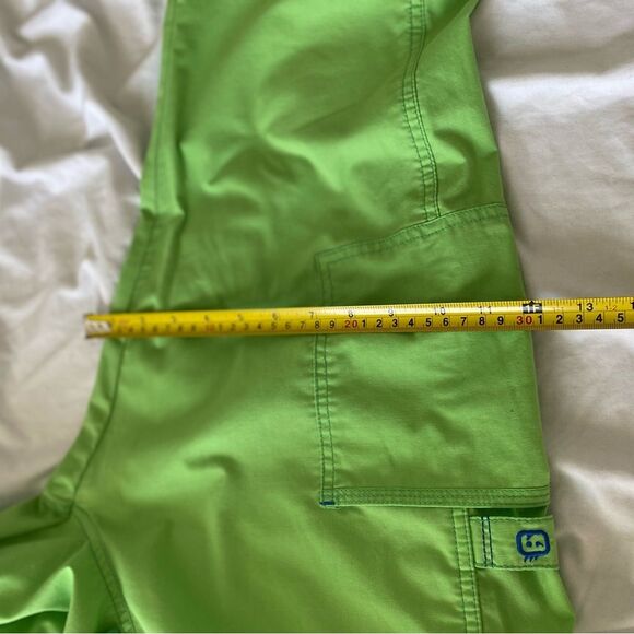 Scrub green size medium - Picture 9 of 9